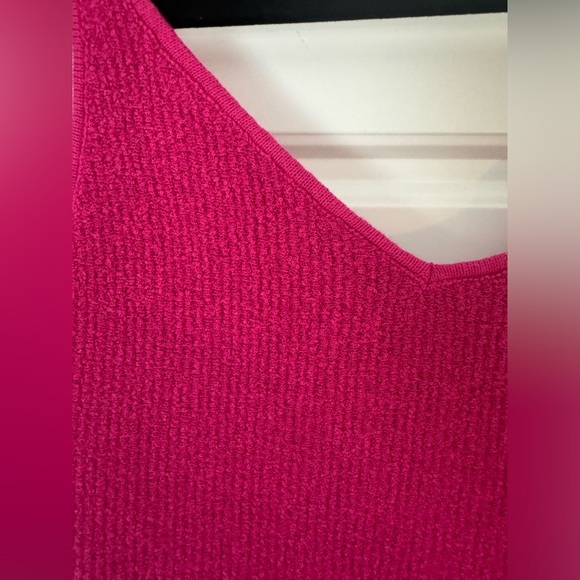 Dex Knit Tank Top - Picture 2 of 3